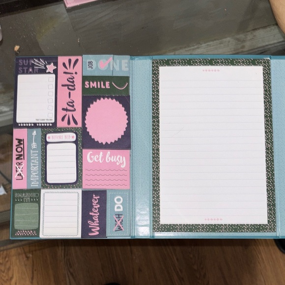 Colorful Sticky Notes Set - Picture 2 of 3